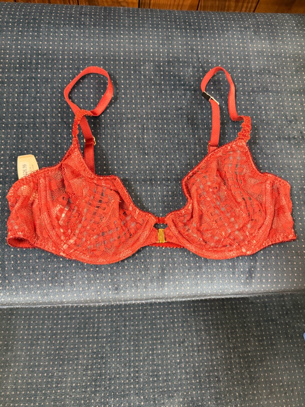 NWT Victoria's Secret front close bra,
34B